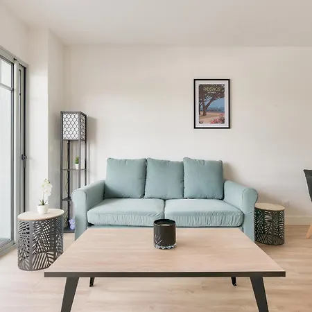 Appartement A 500m De La De La Jetee, Pour 4 *